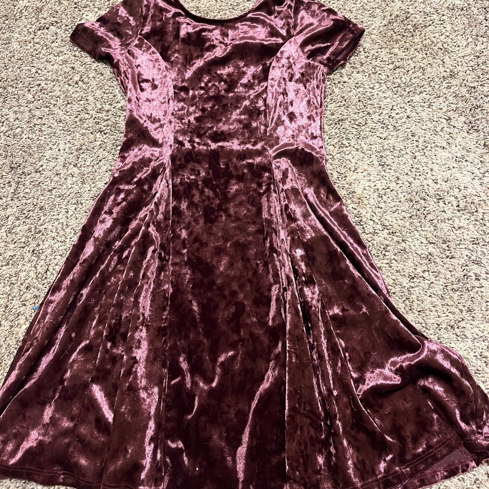 In very good condition and so cute!